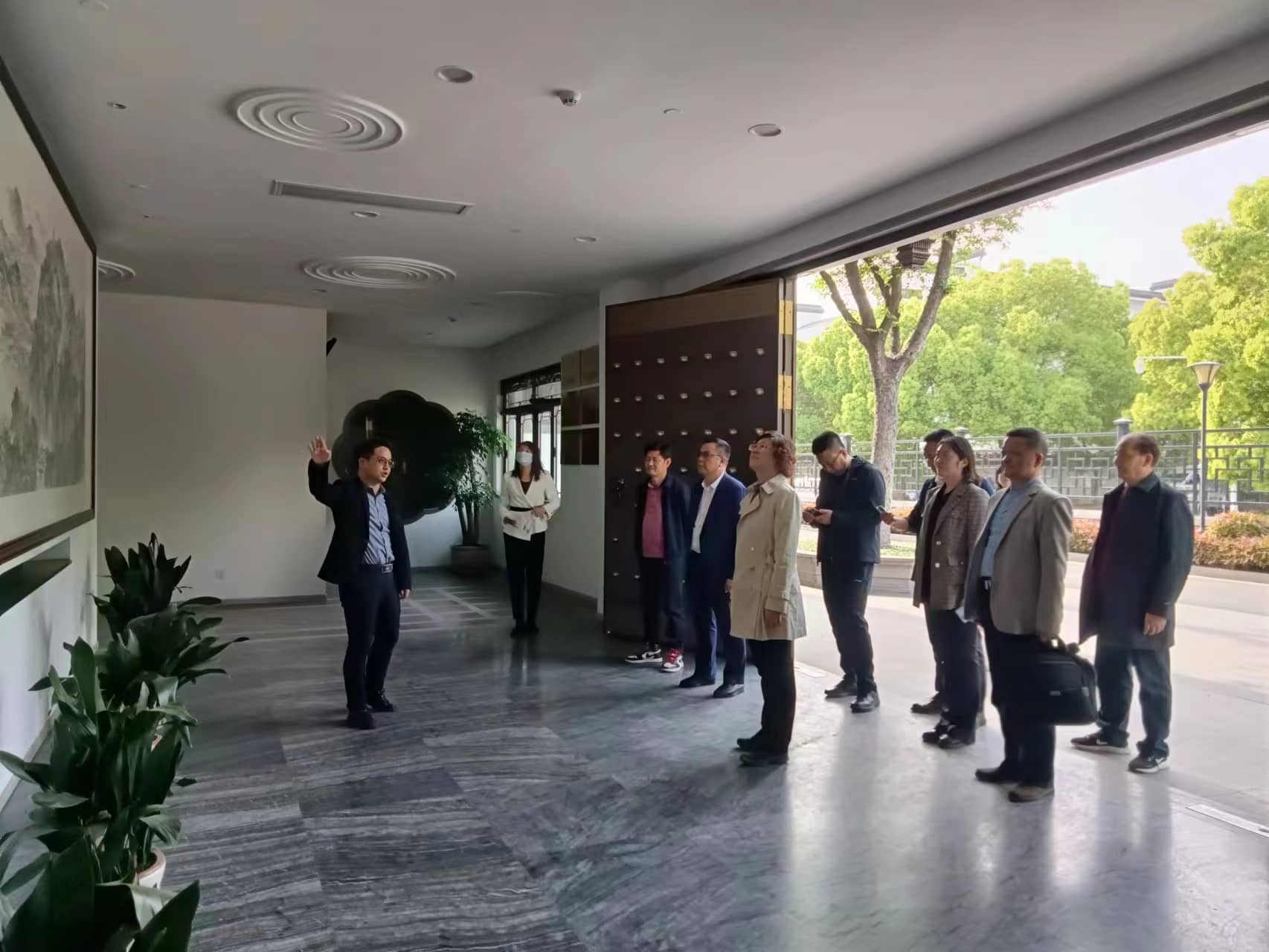 ���ι��� - ����